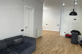 Продается квартира, 2 Kомнатная, Новостройка, Батуми