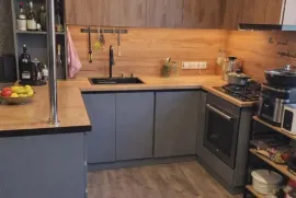 Продается квартира, 3 Kомнатная, Старое здание, Тбилиси, Vazisubani