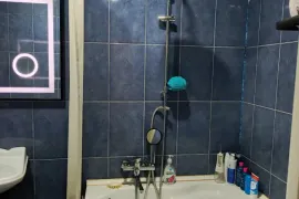 იყიდება ბინა, 3 ოთახიანი, ახალი აშენებული, ბათუმი, ხიმშიაშვილის უბანი