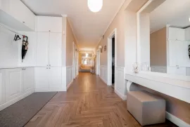 იყიდება სახლი, 10 ოთახიანი, მცხეთა, საგურამო