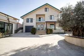 იყიდება სახლი, 10 ოთახიანი, მცხეთა, საგურამო