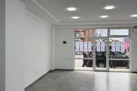 Аренда, Универсальное коммерческое помещение, Надзаладеви