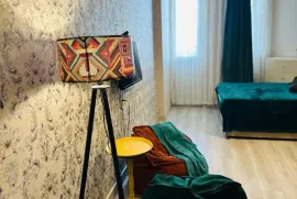 ქირავდება ბინა, 1 ოთახიანი, ახალი აშენებული, ბათუმი, რუსთაველის უბანი