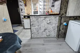 Продается квартира, 1 Kомнатная, Старое здание, Тбилиси, Чугурети