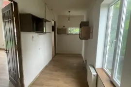 ქირავდება, უნივერსალური კომერციული  ფართი, დუშეთი