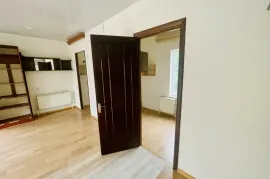 ქირავდება, უნივერსალური კომერციული  ფართი, დუშეთი