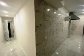 For Sale , Universal commercial space, Vera