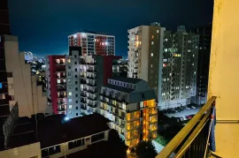 Продается квартира, 2 Kомнатная, Новостройка, Батуми