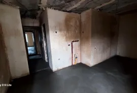 იყიდება ბინა, 4 ოთახიანი, ძველი აშენებული, თბილისი, ნუცუბიძის ფერდობი