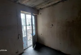 იყიდება ბინა, 4 ოთახიანი, ძველი აშენებული, თბილისი, ნუცუბიძის ფერდობი