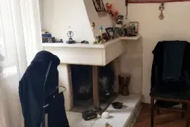 იყიდება ბინა, 4 ოთახიანი, ძველი აშენებული, თბილისი, ვერა