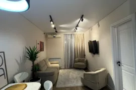 Продается квартира, 2 Kомнатная, Новостройка, Батуми