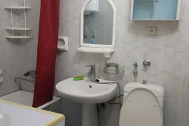 Продается квартира, 3 Kомнатная, Старое здание, Тбилиси, Дидубе