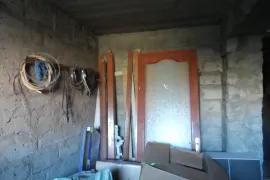 იყიდება ბინა, 8 ოთახიანი, ძველი აშენებული, თბილისი, კუკია