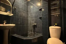 ქირავდება ბინა, 1 ოთახიანი, ძველი აშენებული, თბილისი, საბურთალო