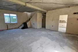 იყიდება სახლი, 5 ოთახიანი, თბილისი, საბურთალო