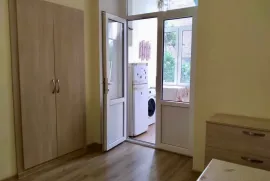 Аренда, 1 Kомнатная, Старое здание, Тбилиси, Чугурети