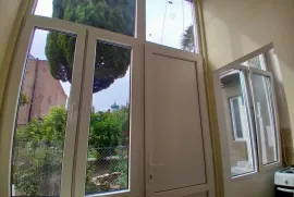 Аренда, 1 Kомнатная, Старое здание, Тбилиси, Чугурети