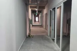 იყიდება, უნივერსალური კომერციული  ფართი, საბურთალო