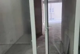 იყიდება, უნივერსალური კომერციული  ფართი, საბურთალო