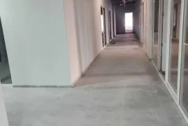 იყიდება, უნივერსალური კომერციული  ფართი, საბურთალო