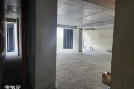 იყიდება, უნივერსალური კომერციული  ფართი, საბურთალო