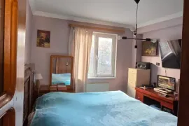 Продается квартира, 3 Kомнатная, Старое здание, Тбилиси, Плато Нуцубидзе