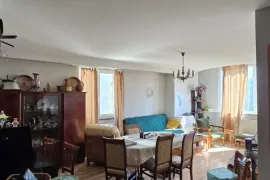 Продается квартира, 3 Kомнатная, Старое здание, Тбилиси, Плато Нуцубидзе