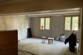 Продается квартира, 6 Kомнатная, Старое здание, Тбилиси, Дигоми