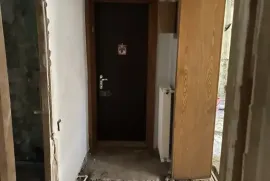 Продается квартира, 6 Kомнатная, Старое здание, Тбилиси, Дигоми