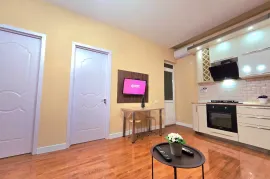 იყიდება ბინა, 3 ოთახიანი, ახალი აშენებული, ქუთაისი, აღმაშენებლის დასახლება