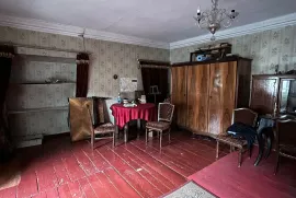 ქირავდება ბინა, 2 ოთახიანი, ძველი აშენებული, თბილისი, მთაწმინდა