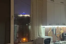 ქირავდება ბინა დღიურად, 3 ოთახიანი, ახალი აშენებული, თბილისი, ვერა