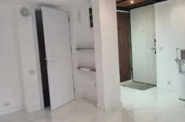 იყიდება, უნივერსალური კომერციული  ფართი, ბაგრატიონის უბანი