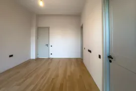 იყიდება სახლი, 7 ოთახიანი, თბილისის შემოგარენი, შინდისი