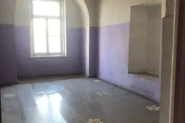 For Sale , Universal commercial space, Gori