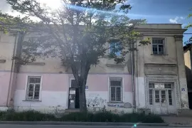 For Sale , Universal commercial space, Gori