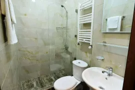 For Rent, Hotel, vake