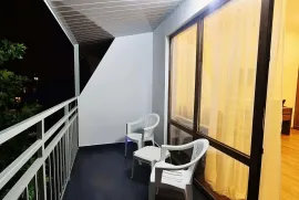 For Rent, Hotel, vake