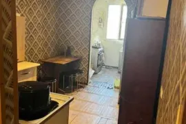 Apartment for sale, 5 Room, Old building, Tbilisi, Mukhiani