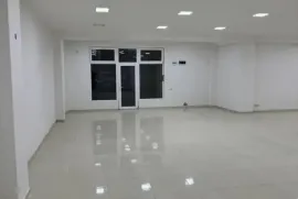 Продается , Универсальное коммерческое помещение