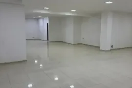 Продается , Универсальное коммерческое помещение
