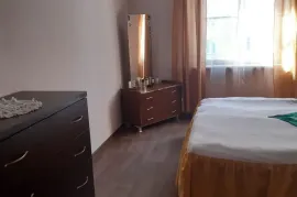 ქირავდება ბინა, 2 ოთახიანი, ძველი აშენებული, თბილისი, ვაკე