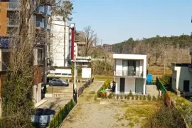 იყიდება ბინა, 3 ოთახიანი, ახალი აშენებული, ოზურგეთი