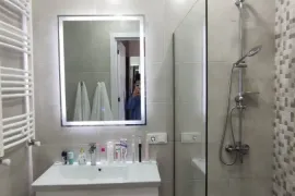 იყიდება ბინა, 2 ოთახიანი, ახალი აშენებული, ბათუმი, აეროპორტის უბანი