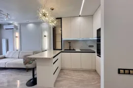 Продается квартира, 3 Kомнатная, Новостройка, Батуми