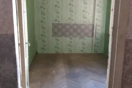 Аренда, 3 Kомнатная, Старое здание, Тбилиси, Санзона