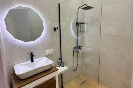 Аренда, 2 Kомнатная, Новостройка, Тбилиси, saburtalo