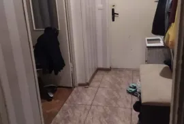 იყიდება ბინა, 4 ოთახიანი, ძველი აშენებული, თბილისი, საბურთალო