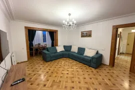 For Rent, 3 Room, Old building, Tbilisi, Avlabari